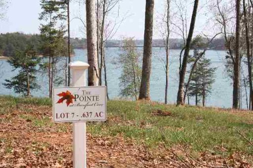 Lot 7 The Pointe Drive
