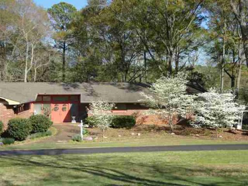 300 Rippleview Drive