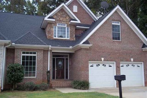 304 Breakwater Lane