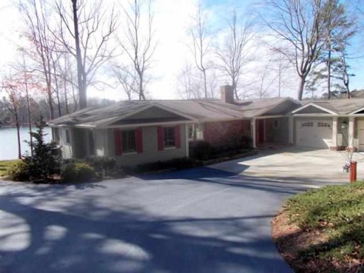 10075 Maughan Trail