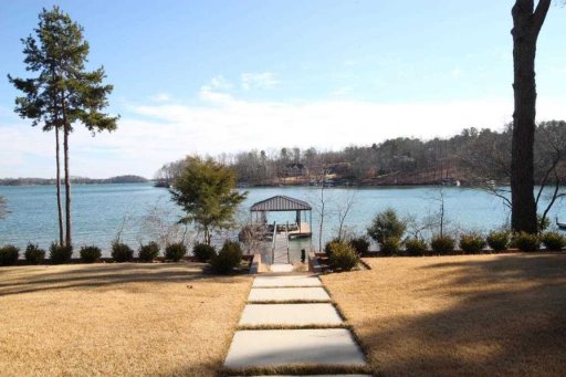812 Sailview Drive Laurel Ridge on Lake Keow