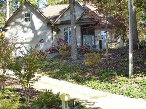 405 Maple Avenue