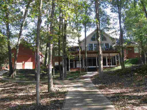 2 Shannon Court