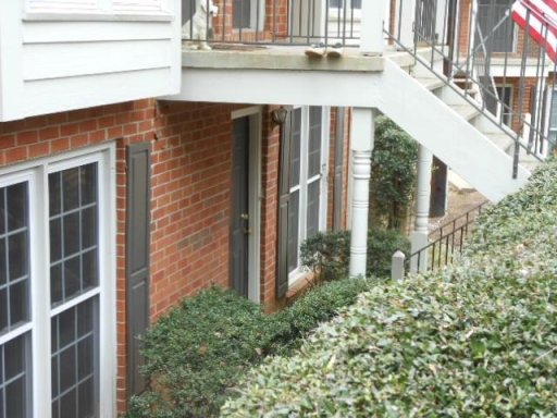 120 Daniel Square #37