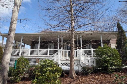 215 N Harbour Drive Point lot in North Harbou