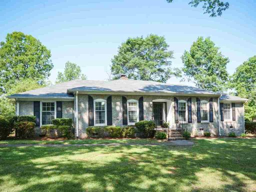 505 Fountainbleu Boulevard