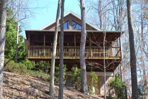 322 E Lakeshore Drive