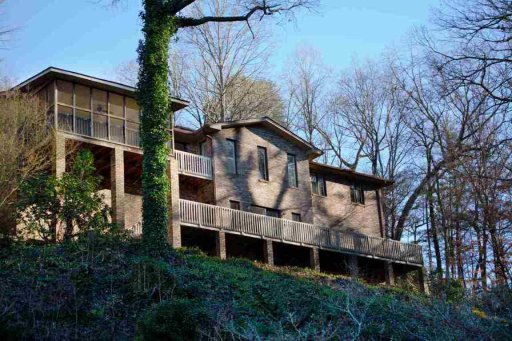 210 Lakeview Drive Lake View Heights