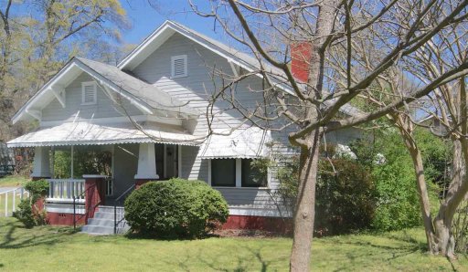 401 Goddard Avenue