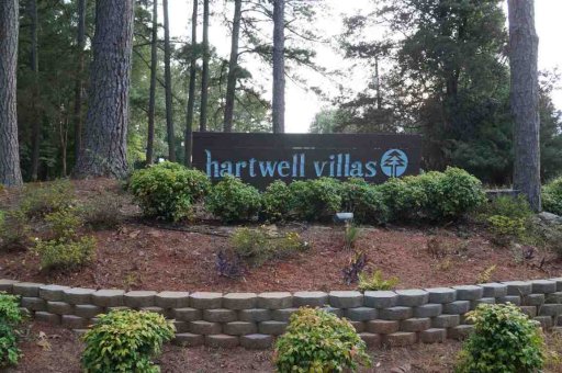 14B Hartwell Villas