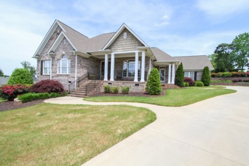 123 Walnut Creek Way