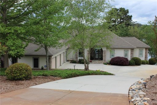 102 Big Oak Drive
