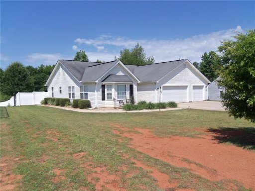 1009 Blumefield Road