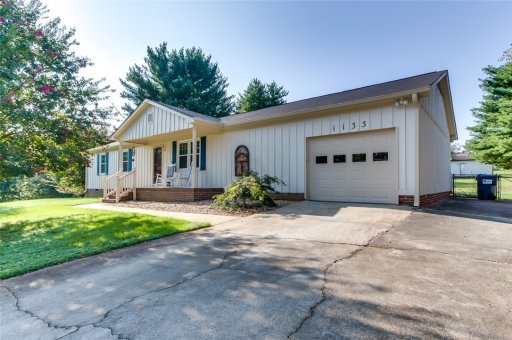 1133 Tall Oaks Circle