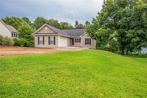 102 N Windy Point