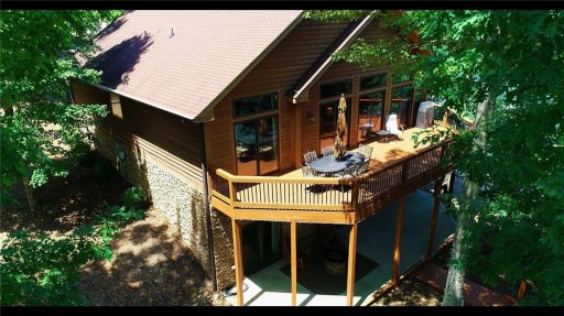 223 Dodgins Lane