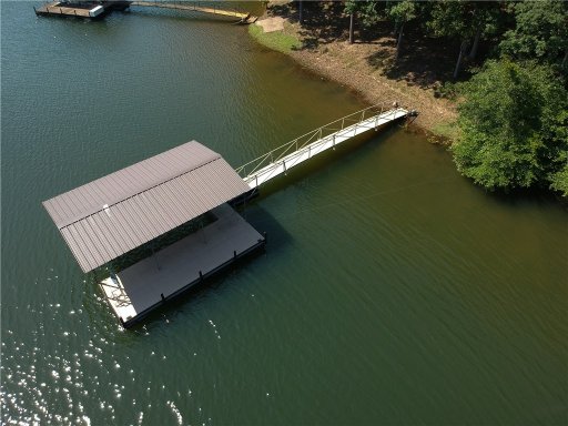 352 E Lakeshore Drive