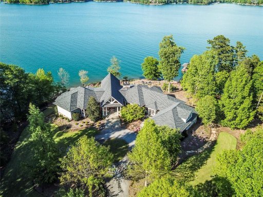 209 Belle Pines Court