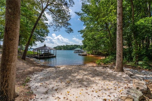 506 Sunrise Cove Drive