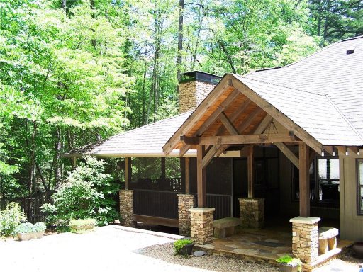 903 Chattooga Lake Road