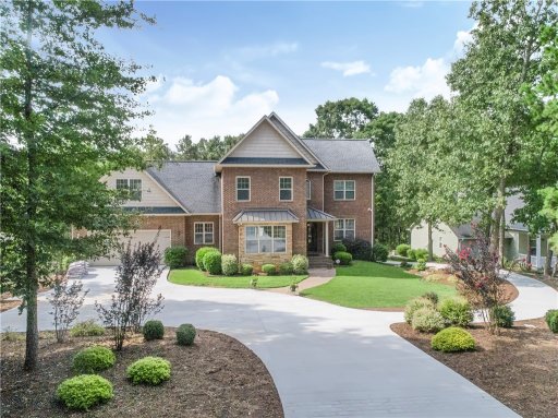 368 E Lakeshore Drive