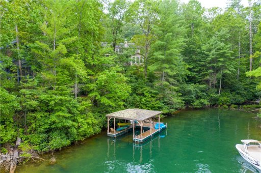 105 Deer Laurel Way