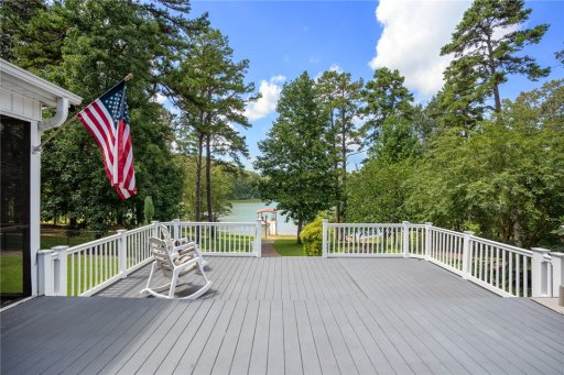 210 Lake Hills Drive