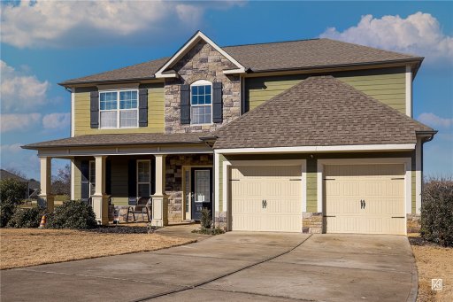 1009 Hillcrest Court