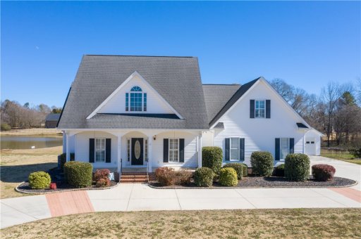 107 Sandy Creek