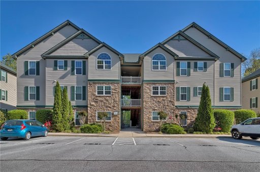 202 Kings Pointe Drive