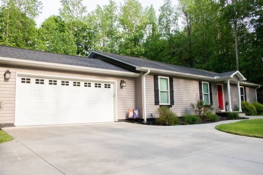 122 Shaftsburry Road