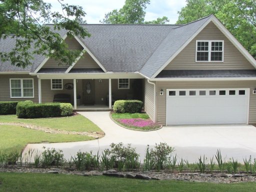 421 Den Ridge Drive