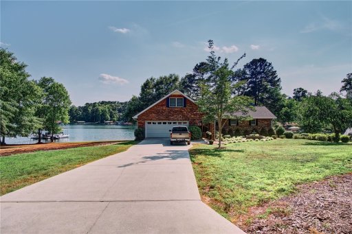 222 Petty Road