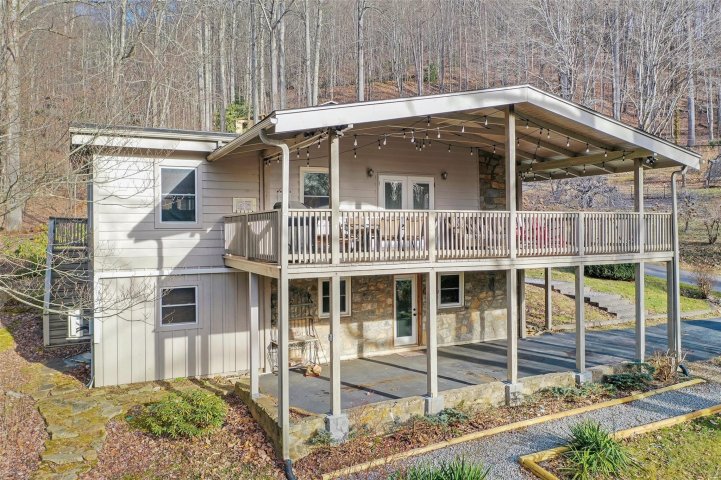 169 Avery Patrick Lane sold home in Walker-In-The-Hills, Waynesville, NC