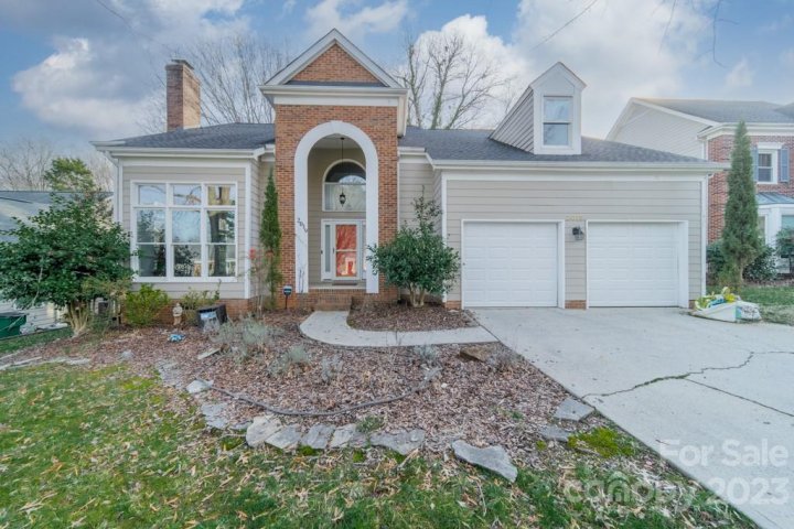 2019 Watlington Drive sold home in Greenbrier, Charlotte, NC