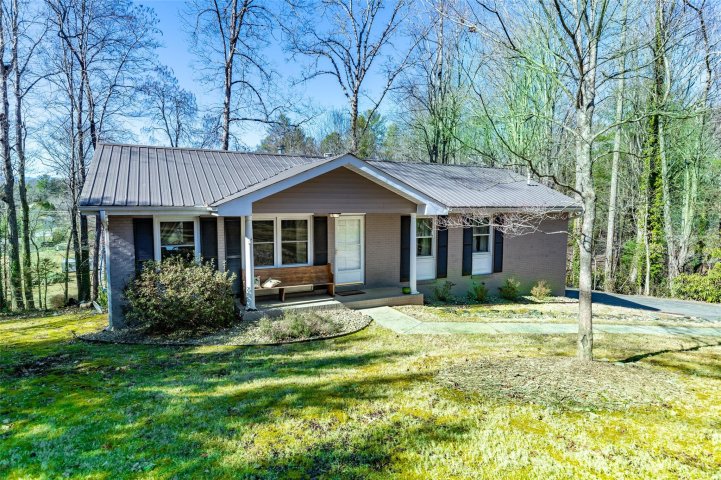 222 Timberlane Drive sold home in Timberlane, Etowah, NC