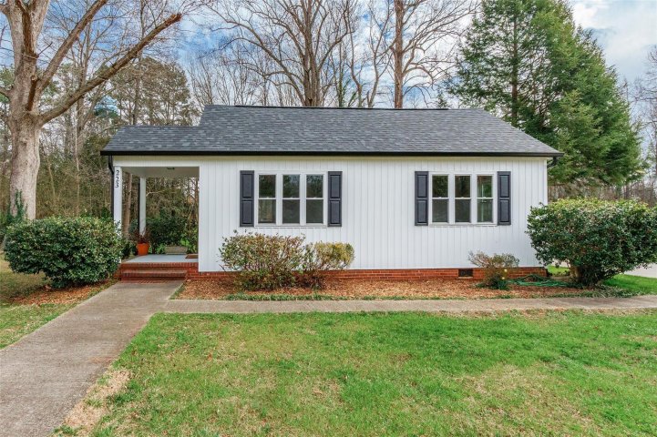 223 Wiley Avenue sold home in School Heights, York, SC
