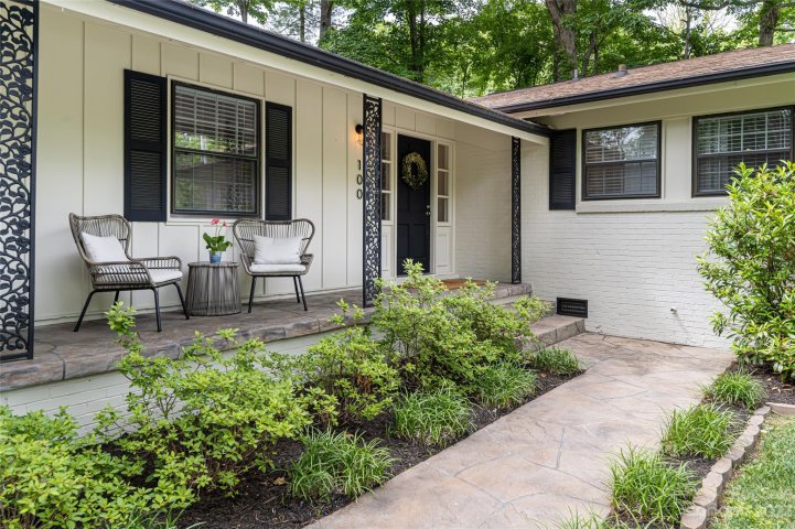 100 Oak Terrace sold home in Mount Royal, Arden, NC