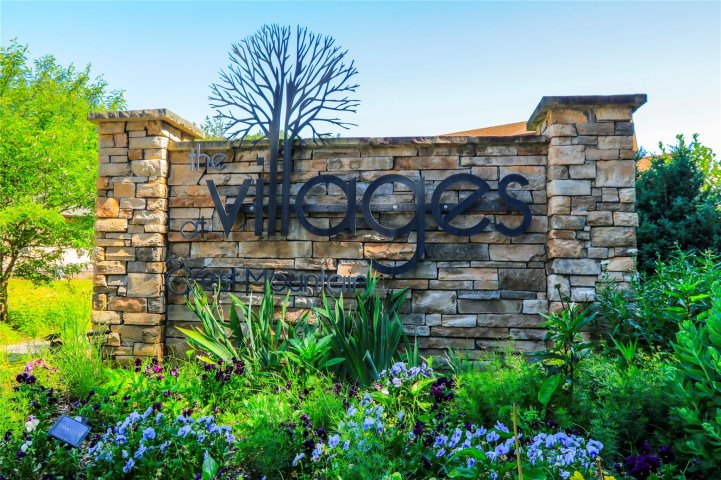 22 Verde Drive sold home in The Villages At Crest Mountain, Asheville, NC