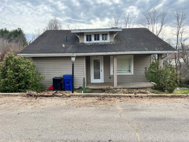 20 Axley Street sold home in Highland Park, Canton, NC