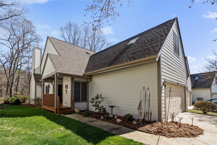 31 Little Cedar Court sold home in Viewpointe, Asheville, NC