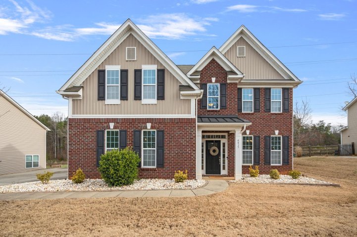 6415 Torrence Trace Drive sold home in Riverdale, Huntersville, NC