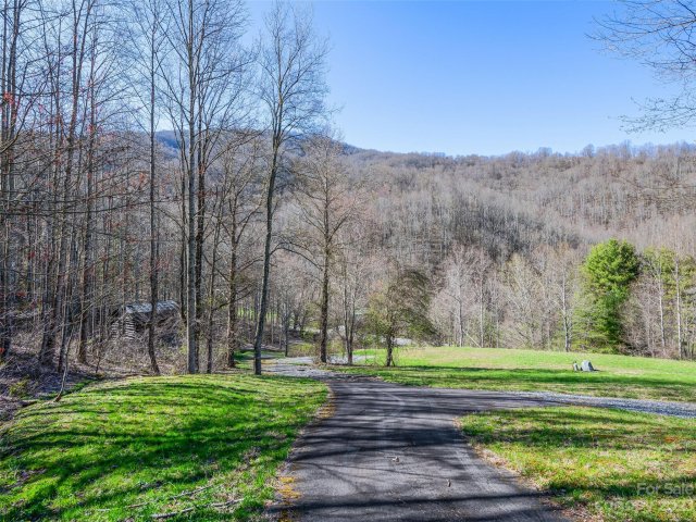 708 Kendal Drive 2 sold home in Whisper Mountain, Leicester, NC