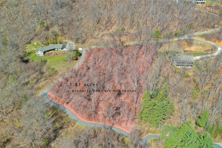 00 Cobblestone Drive sold home in Pisgah View Estates, Waynesville, NC