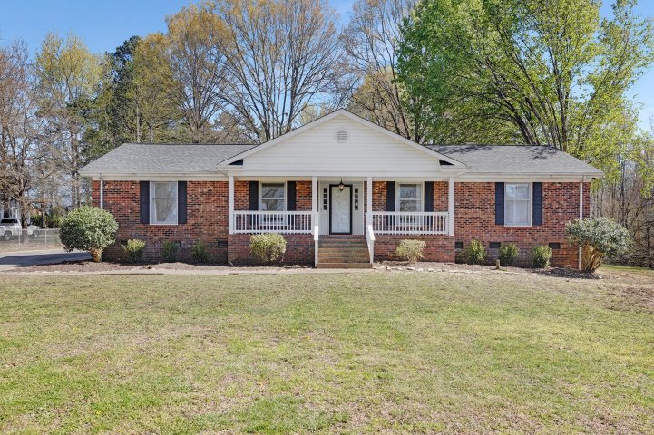 4428 Creemore Drive sold home in Rolling Acres, Charlotte, NC