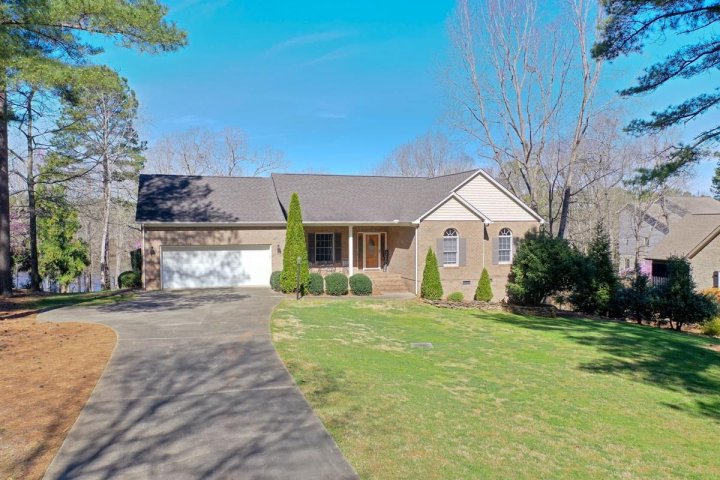 639 Crystal Bay Drive 0014 sold home in Crystal Bay, Denton, NC