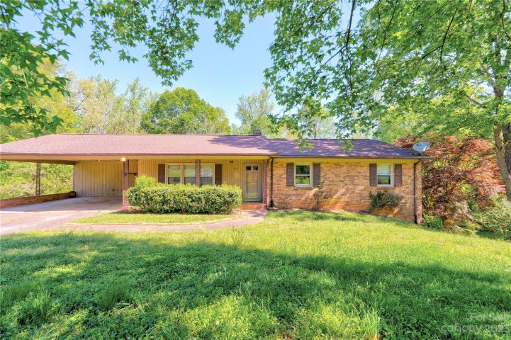 912 Surry Drive sold home in Olde Farm, Shelby, NC