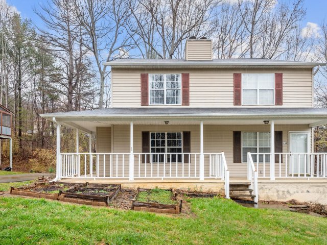 137 Rocking Porch Ridge sold home in Haw Creek Heights, Asheville, NC