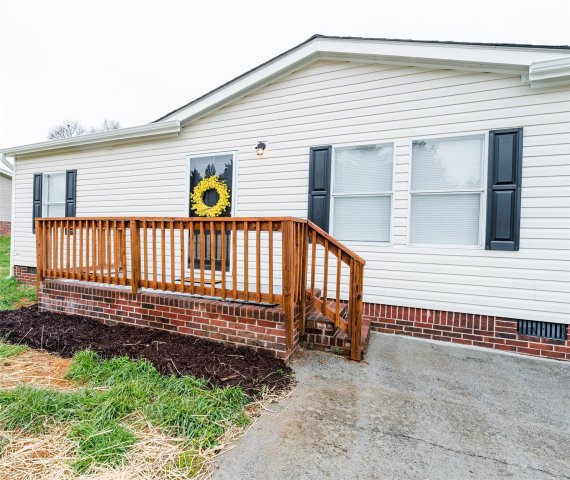 4009 Alvaro Lane sold home in Hoyles Creek, Dallas, NC