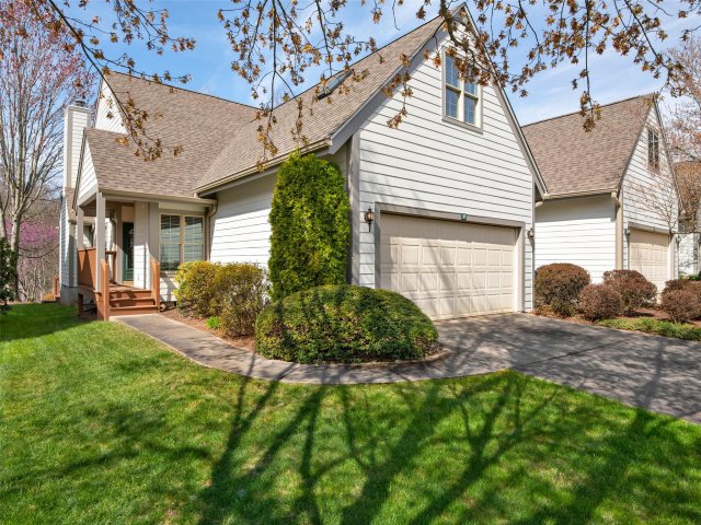 36 Pinnacle Point sold home in Viewpointe, Asheville, NC